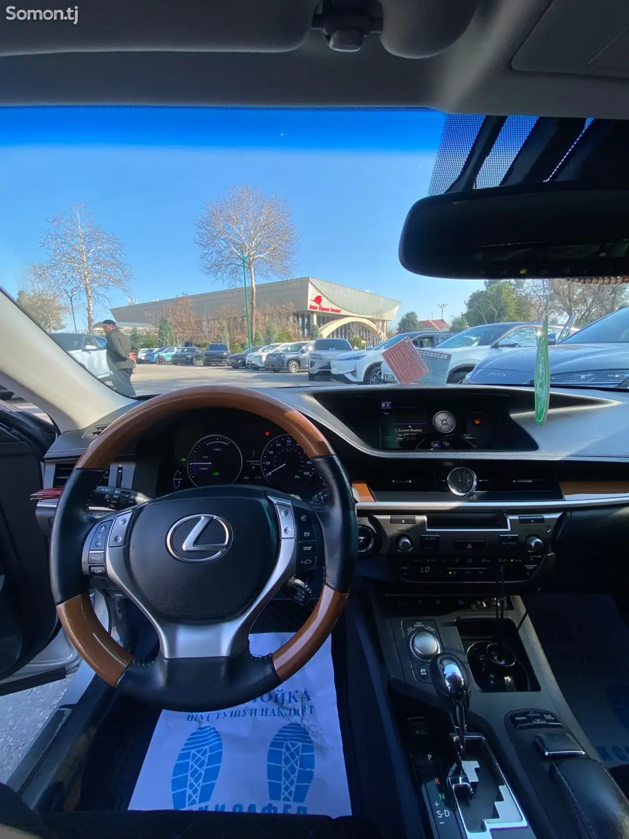Lexus ES series 2015 · 3.0 AT