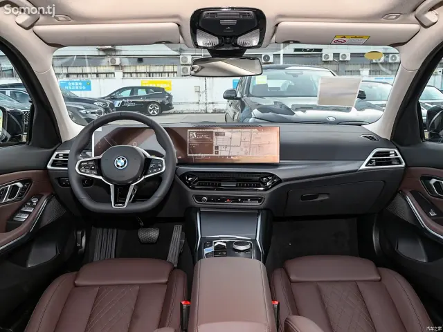 BMW i3 2025 · AT
