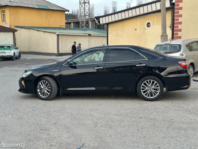 Toyota Camry 2016 · 2.5 AT