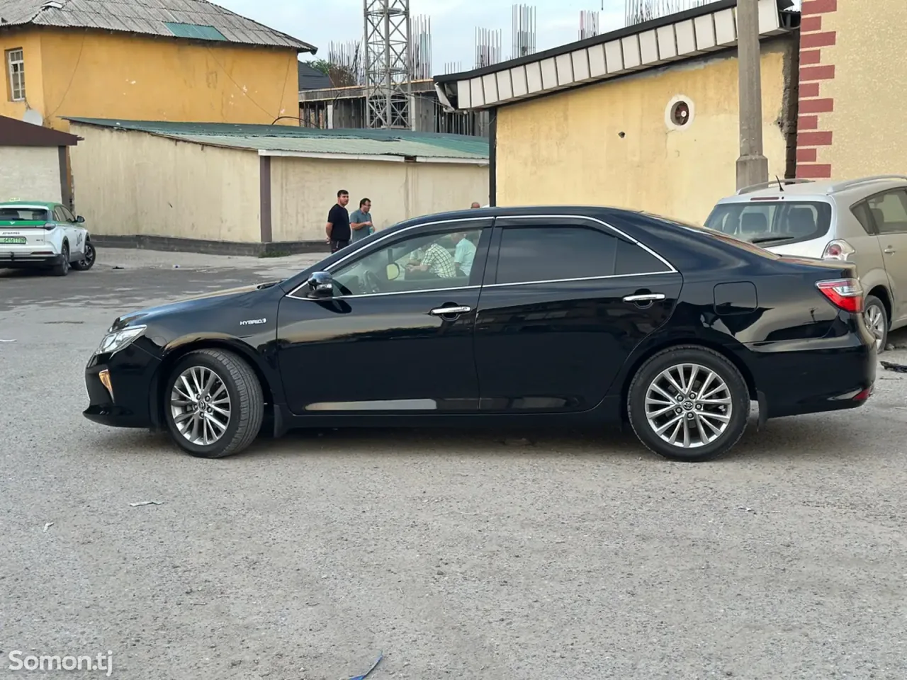 Toyota Camry 2016 · 2.5 AT