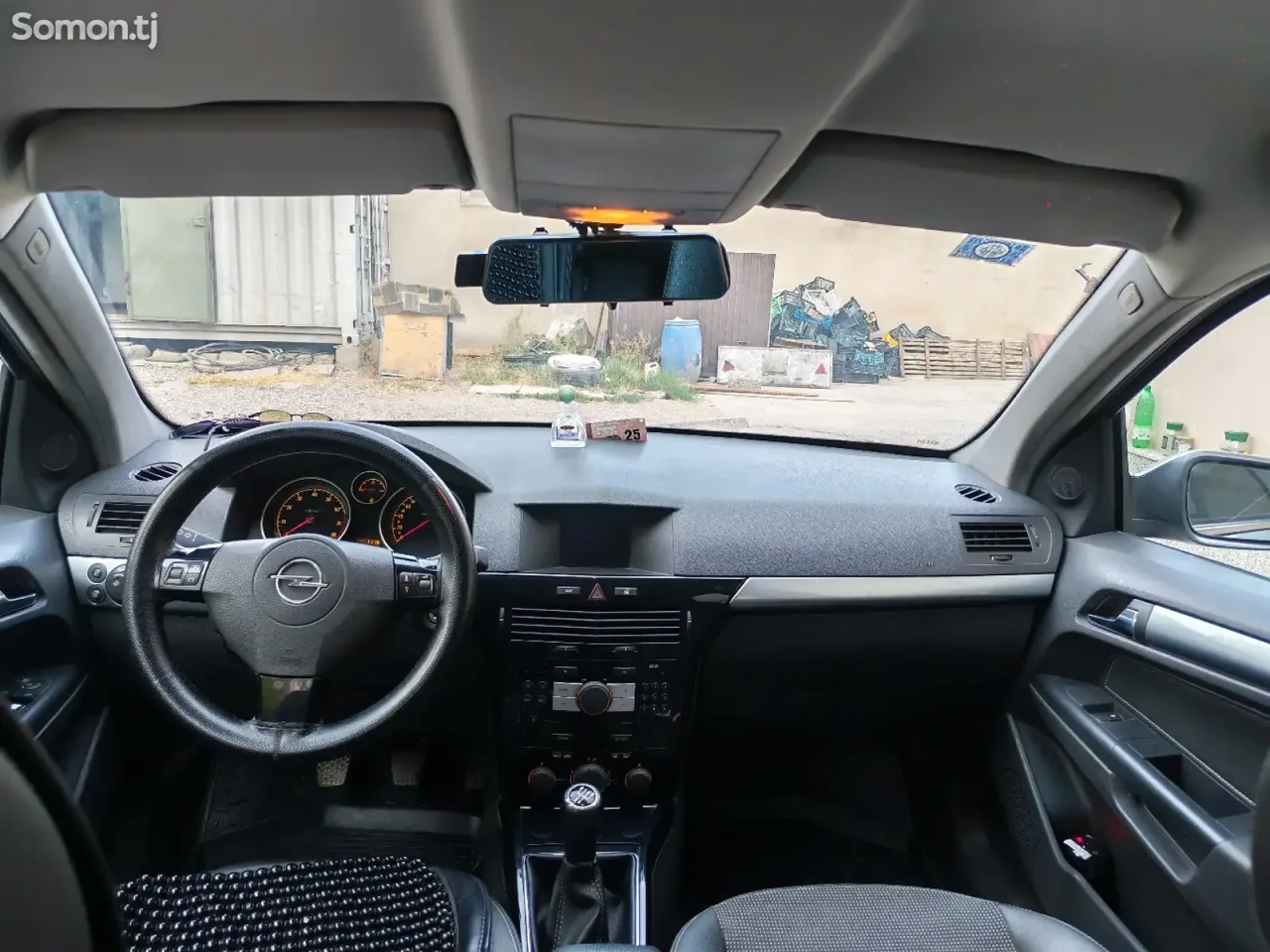 Opel Astra H 2007 · 1.6 MT
