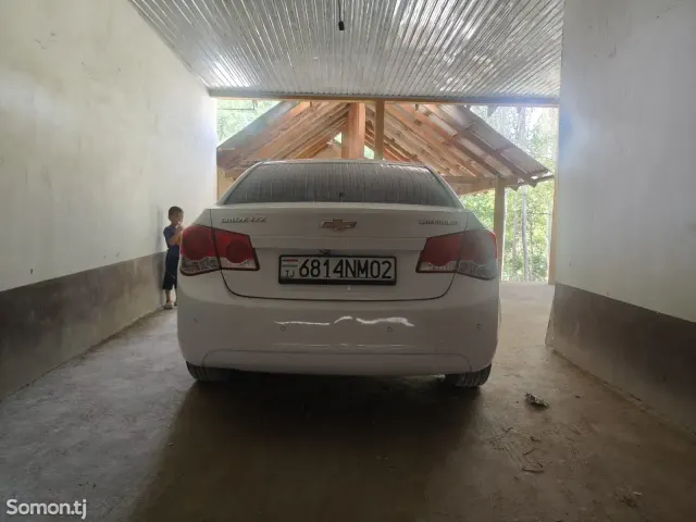 Chevrolet Cruze 2009 · 1.6 AT