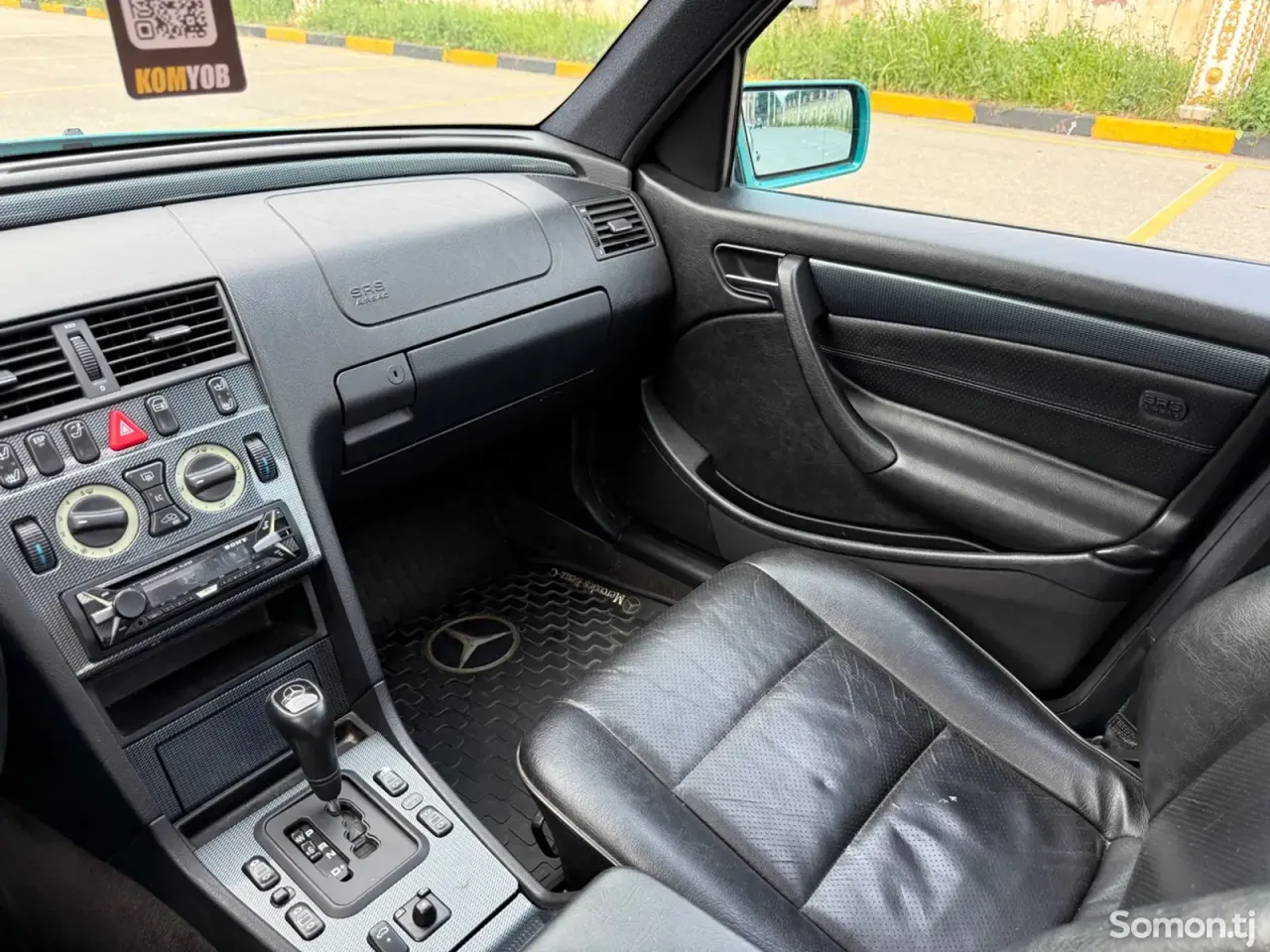 Mercedes-Benz C class 2000 · 2.4 AT