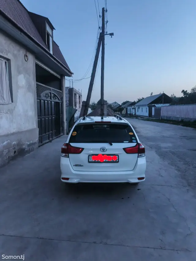 Toyota Fielder 2016 · 1.5 AT
