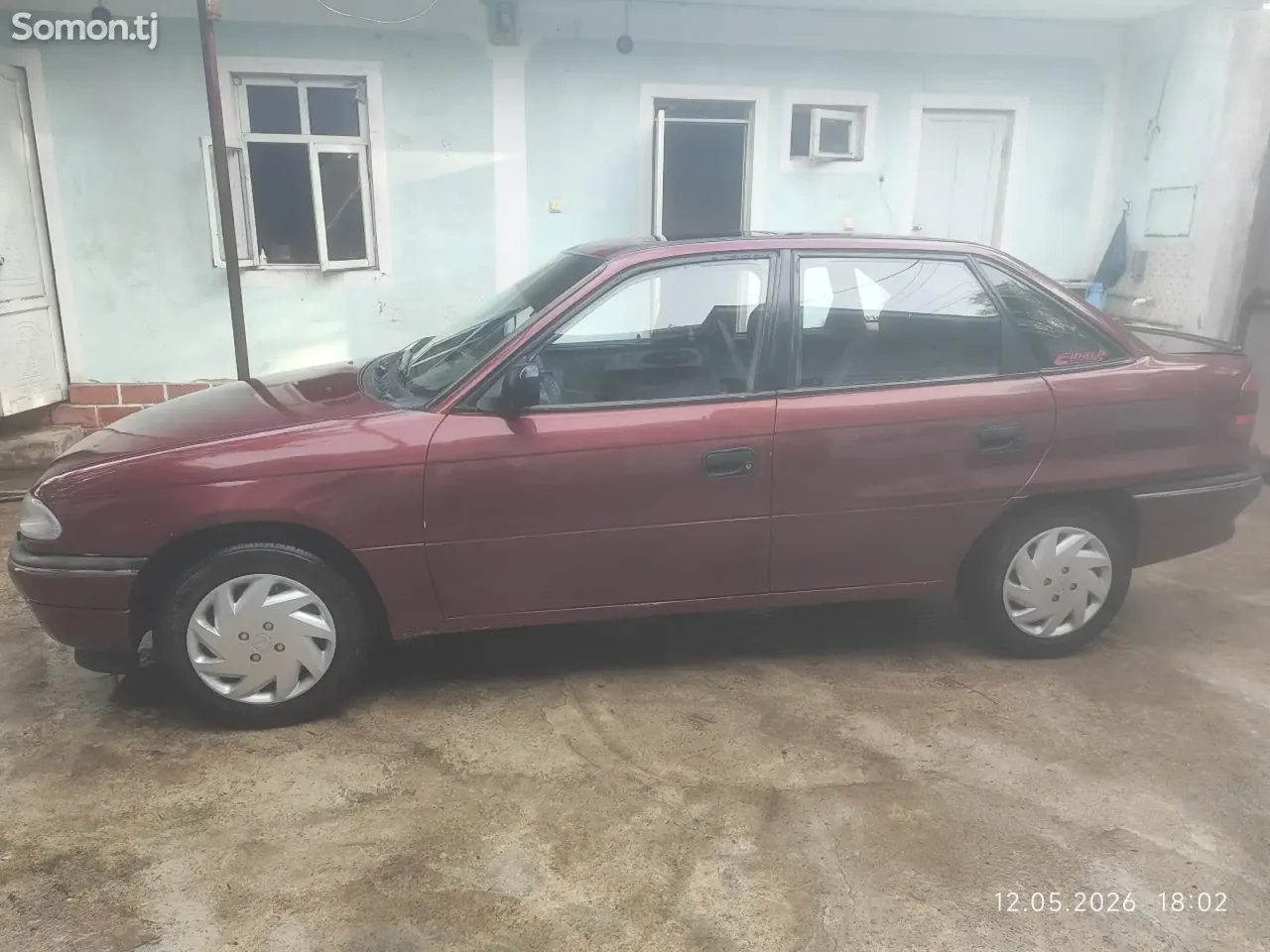 Opel Astra F 1993 · 1.6 MT