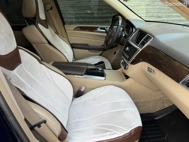 Mercedes-Benz ML class 2015 · 3.5 AT