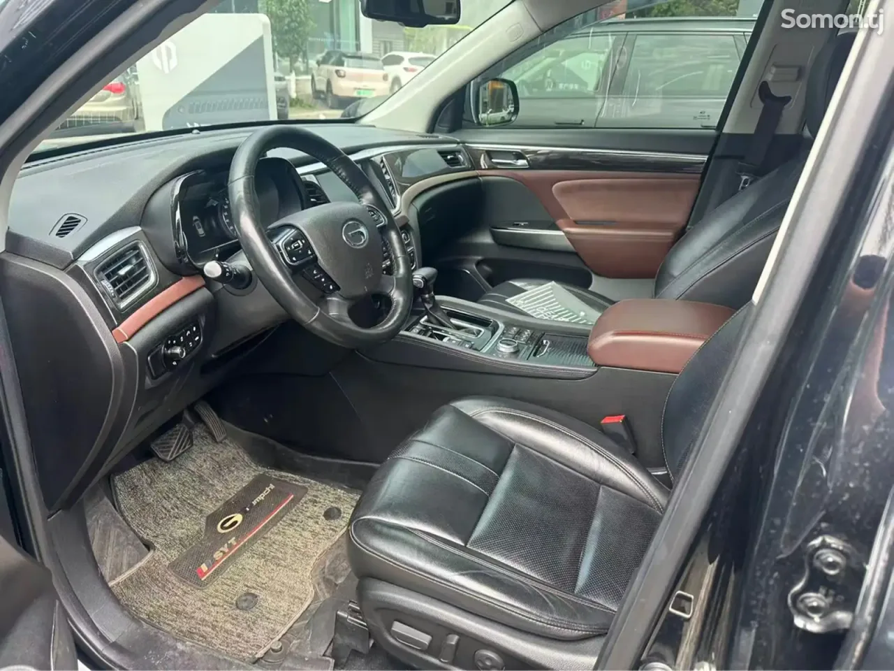 GAC Trumpchi GS8 2017 · 2.0 AT