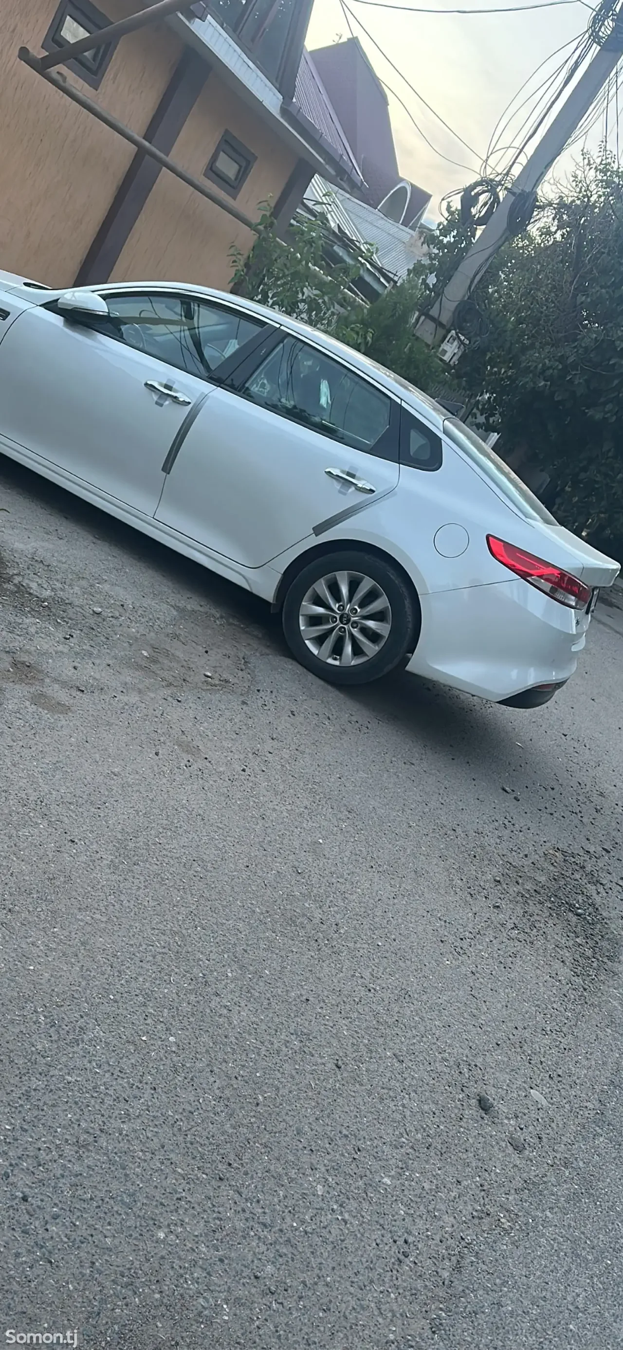 Kia K5 2016 · 2.4 AT