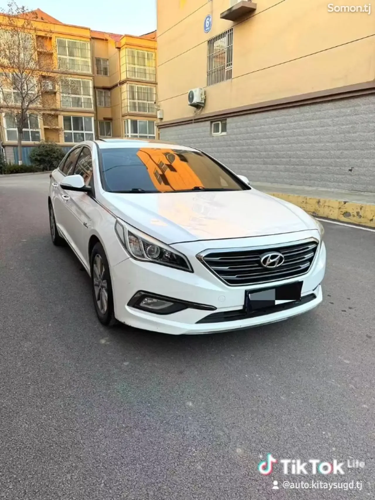 Hyundai Sonata 2015 · 1.6 AT