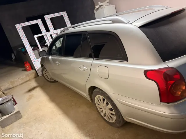 Toyota Avensis 2006 · 1.8 MT