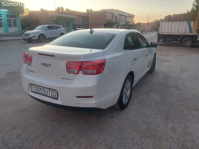 Chevrolet Malibu 2015 · 2.0 AT