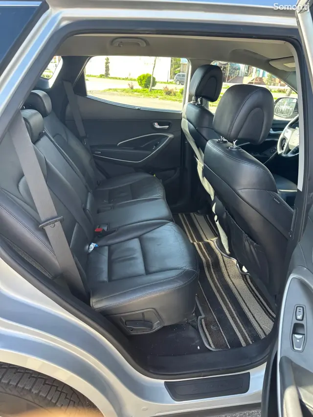 Hyundai Santa Fe 2015 · 2.0 AT