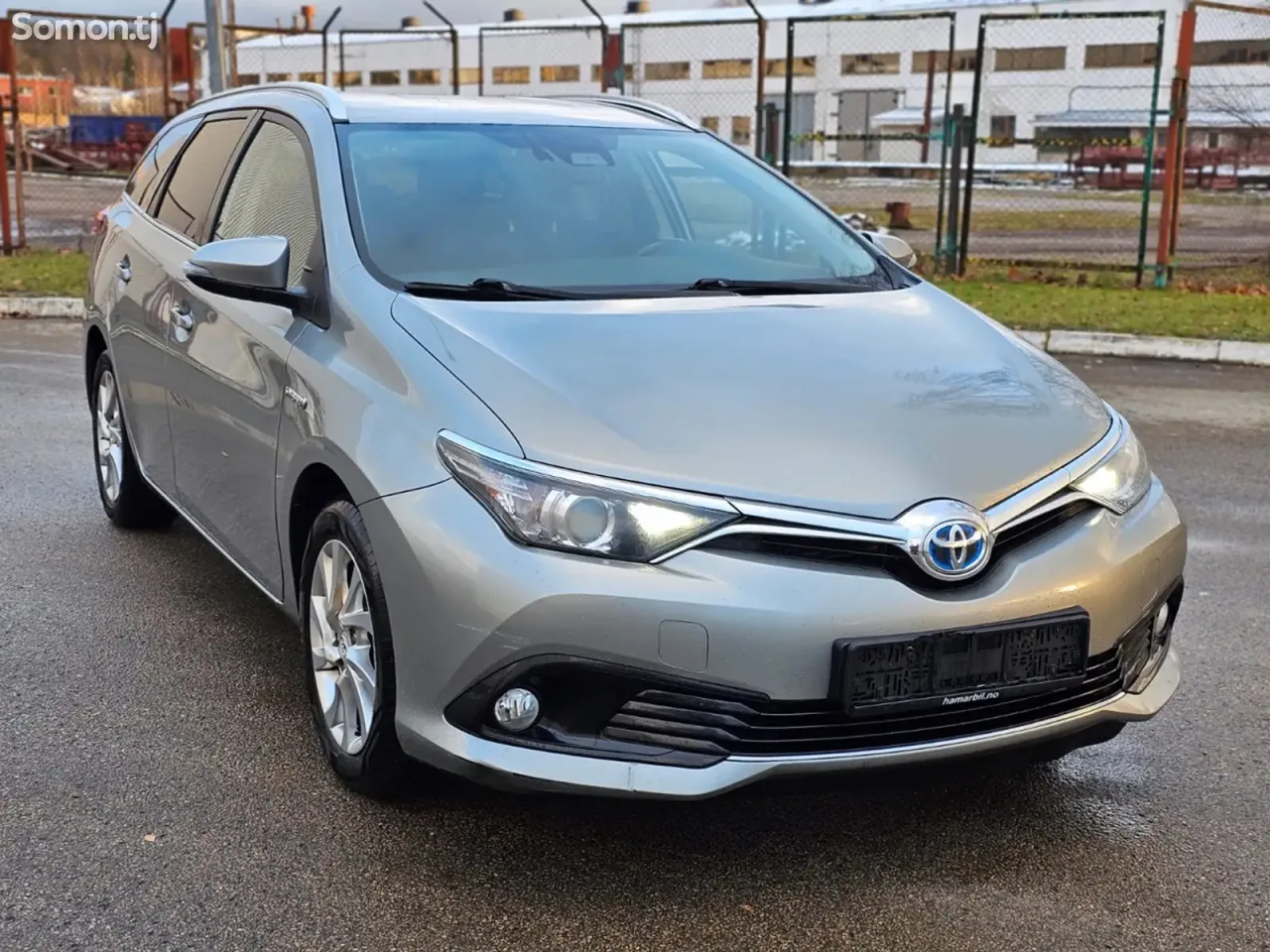 Toyota Auris 2015 · 1.8 AT