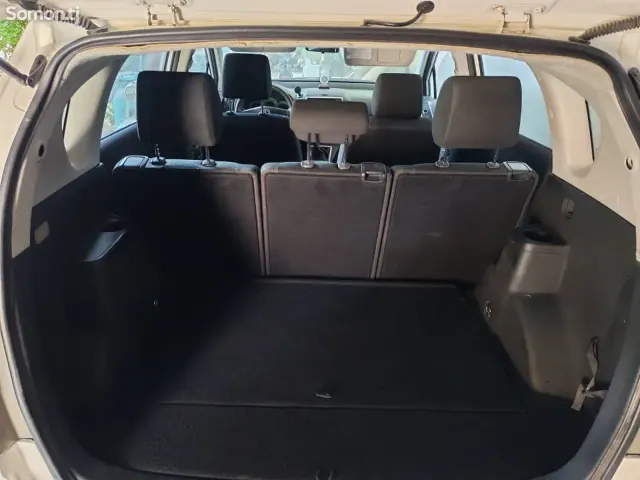 Toyota Corolla Verso 2007 · 2.2 MT