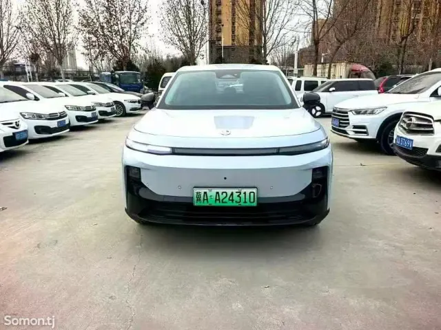 Leapmotor B10 2026 · AT