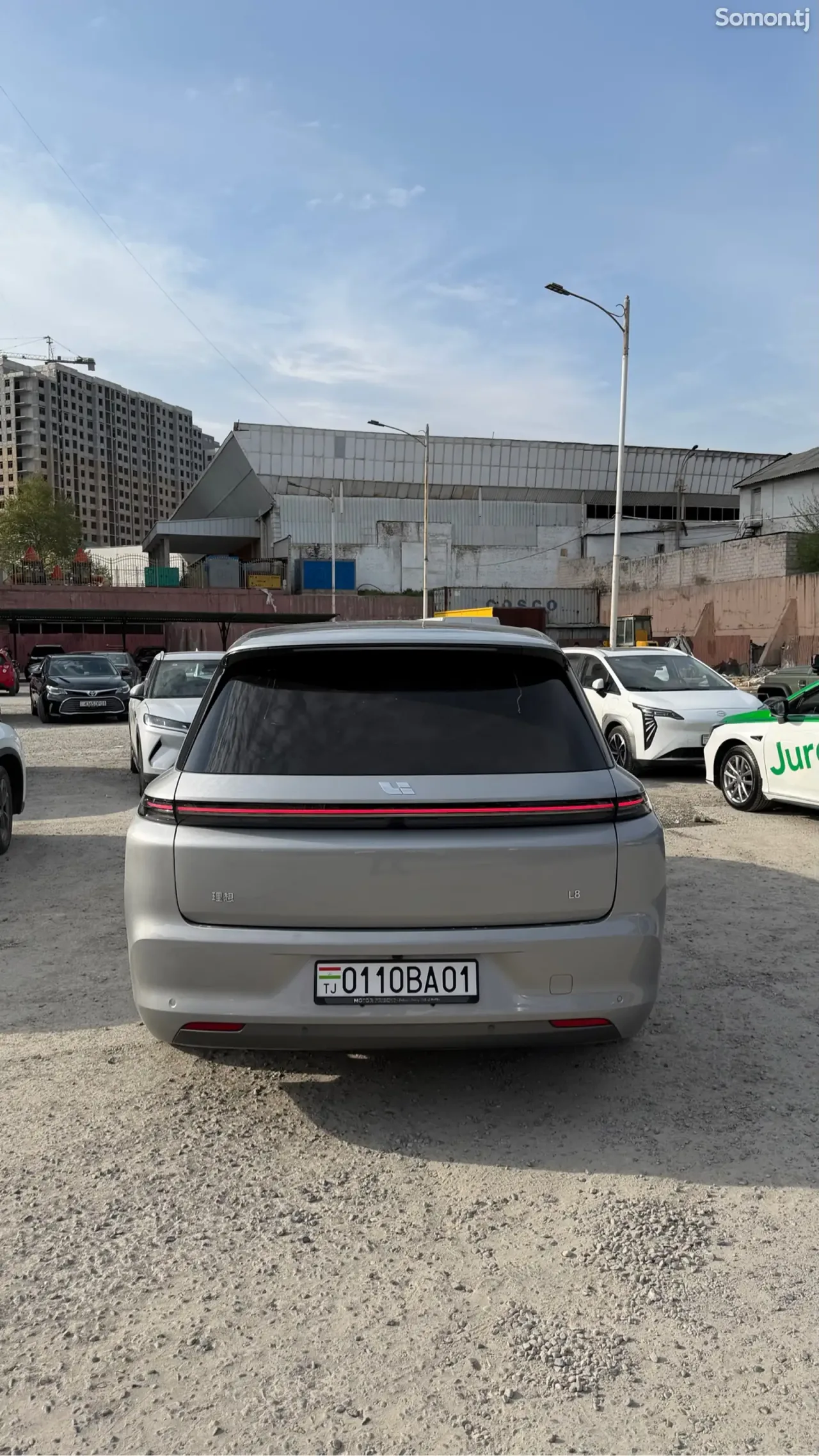 Li Auto (Lixiang) L8 2023 · AT