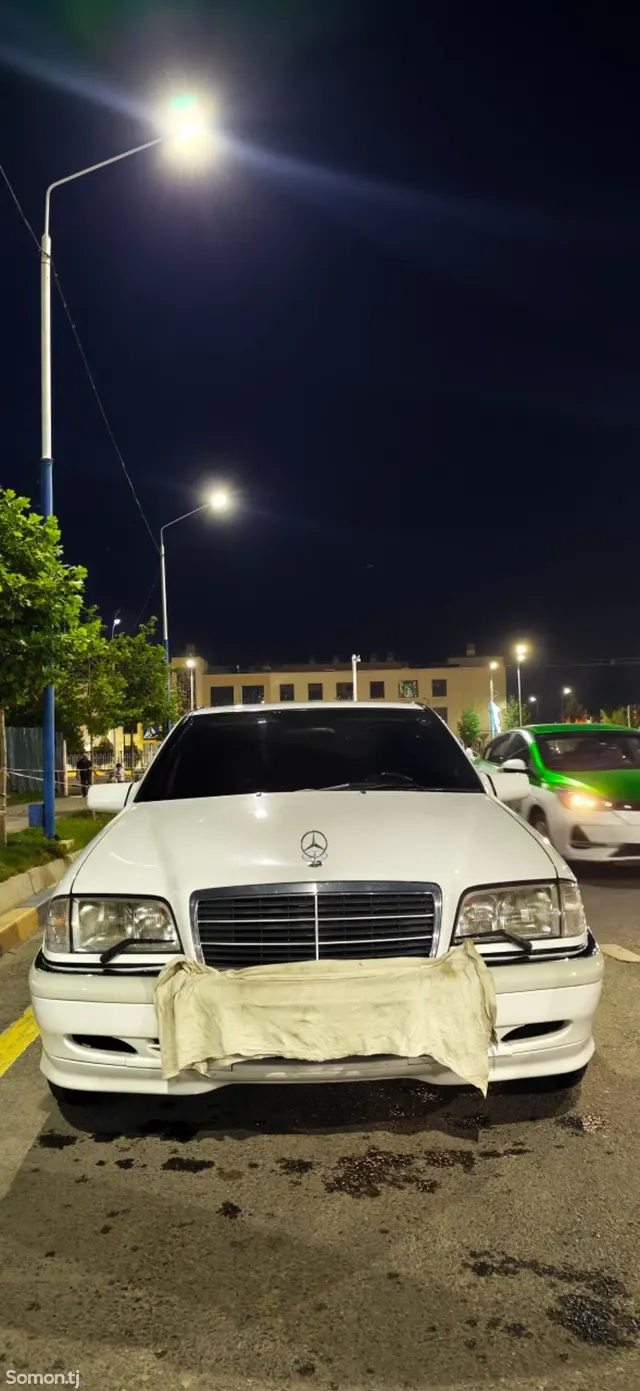 Mercedes-Benz C class 1999 · 2.0 AT