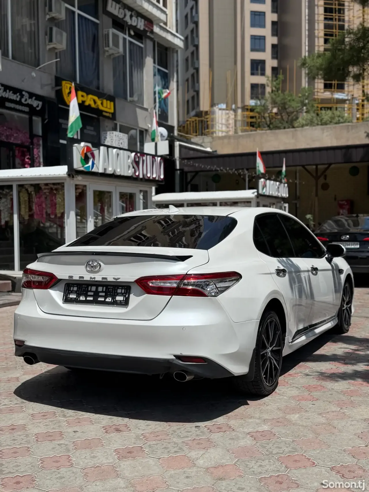 Toyota Camry 2020 · 3.5 AT