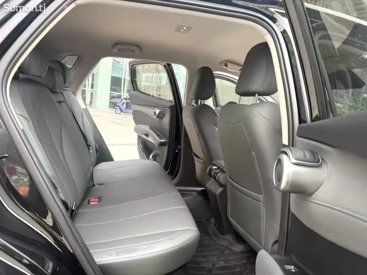 BYD Yuan Plus 2025 · AT