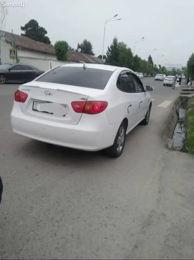 Hyundai Avante 2008 · 1.6 AT
