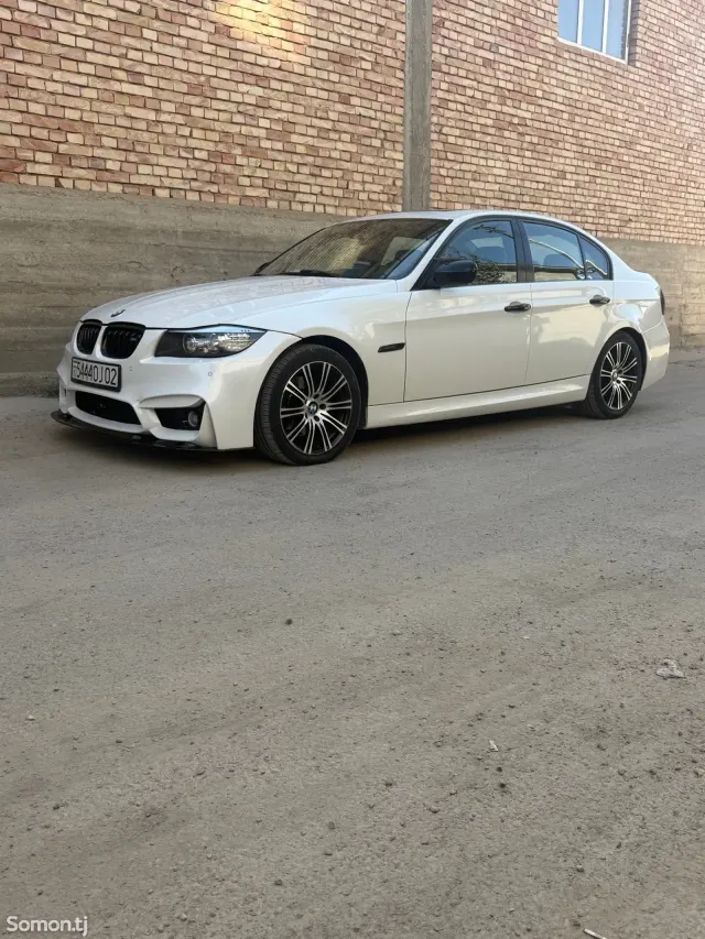 BMW 3 series 2011 · 2.0 AT
