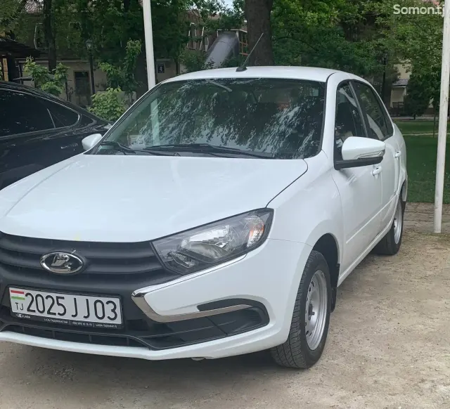 Lada (ВАЗ) Granta 2025 · 1.6 MT