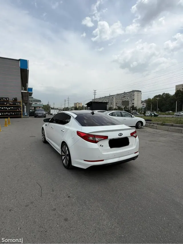 Kia K5 2012 · 2.0 AT