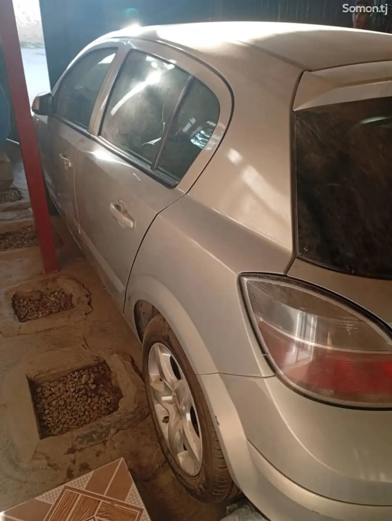 Opel Astra H 2007 · 1.6 MT