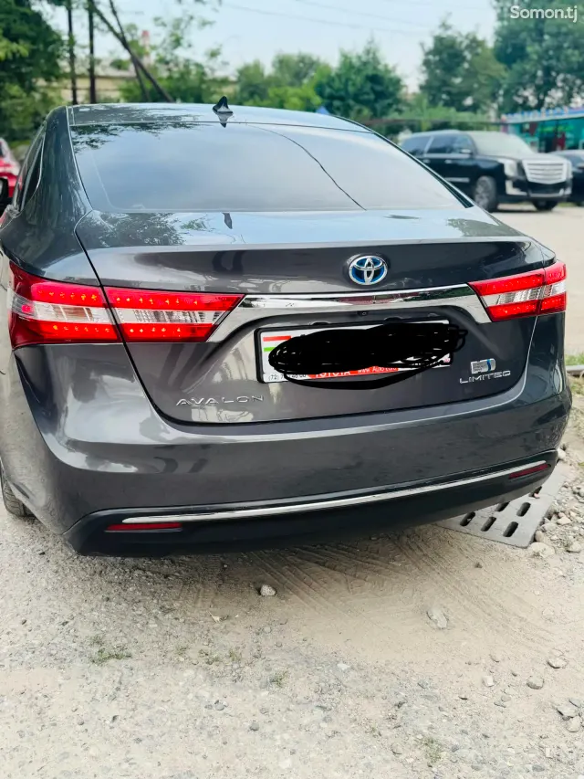 Toyota Avalon 2014 · 2.5 AT