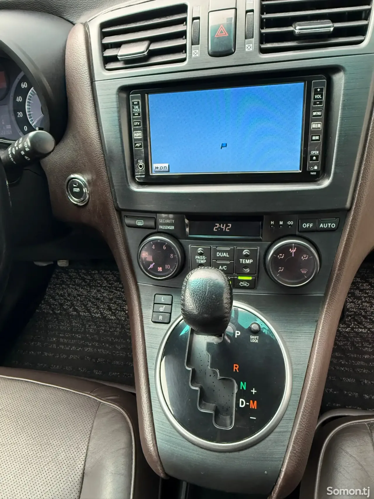 Toyota Mark X ZiO 2008 · 2.4 AT