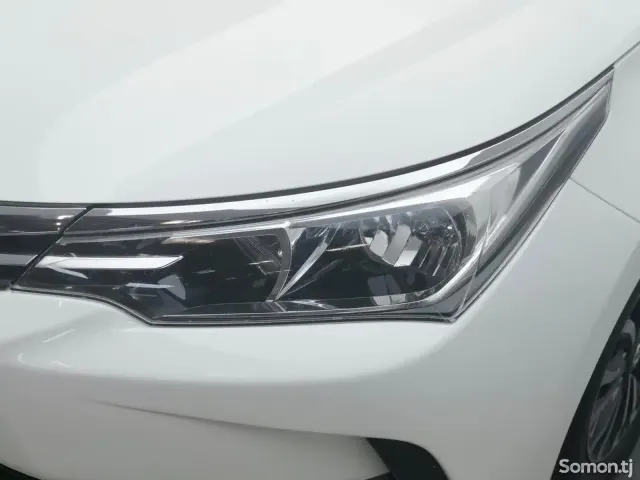 Toyota Corolla 2018 · 1.2 AT