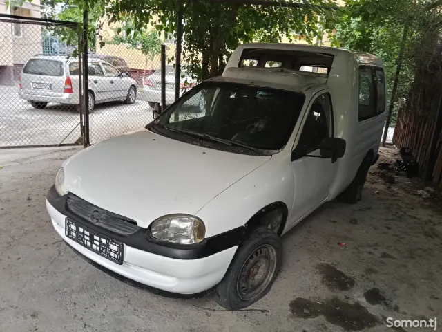 Opel Combo 1997 · 1.6 MT