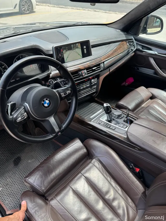 BMW X5 2015 · 3.0 AT