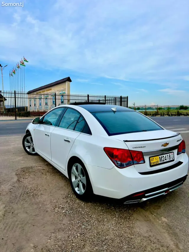 Chevrolet Cruze 2010 · 1.6 AT