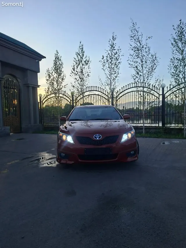Toyota Camry 2010 · 2.5 AT