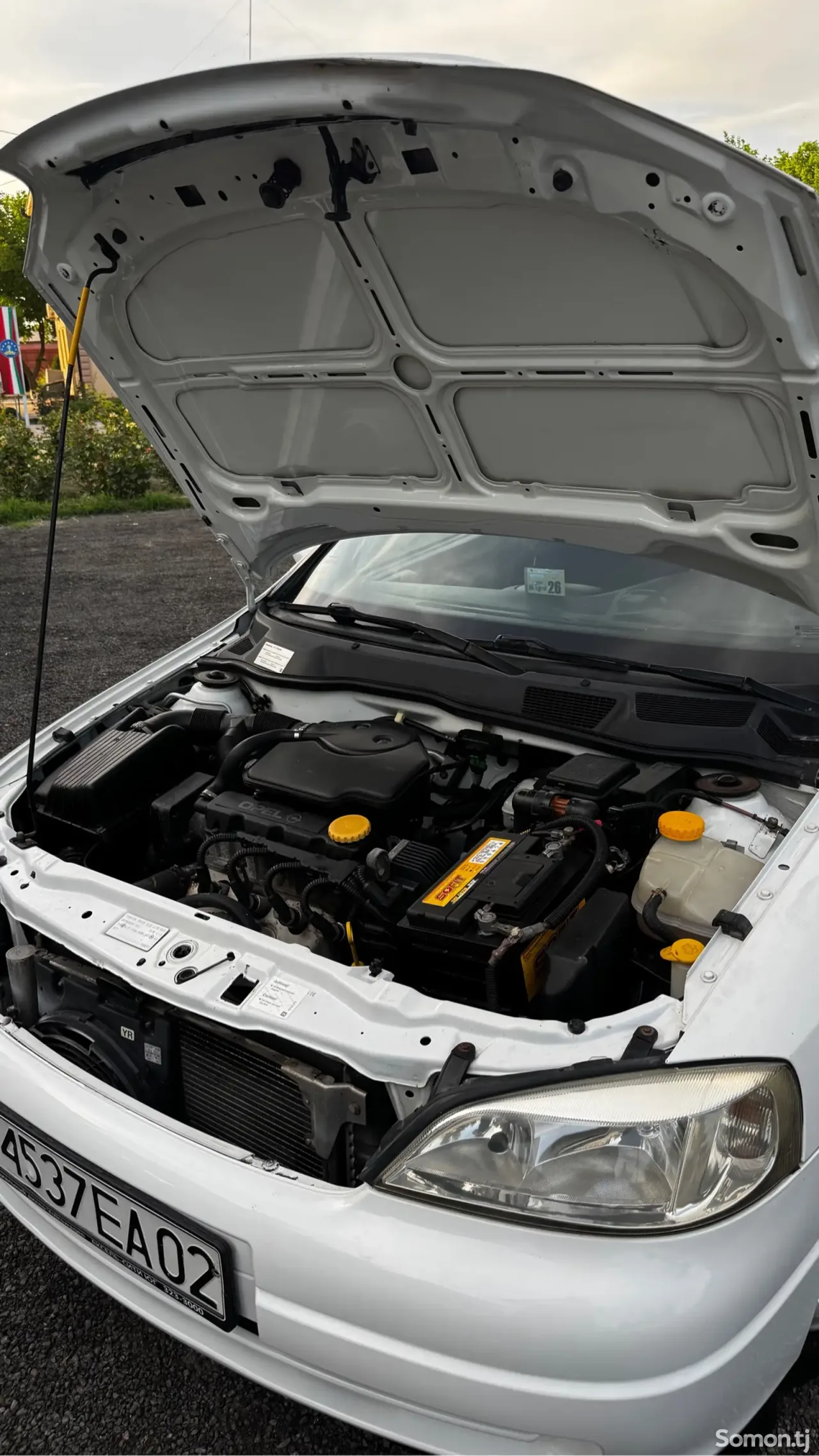 Opel Astra G 1999 · 1.6 MT