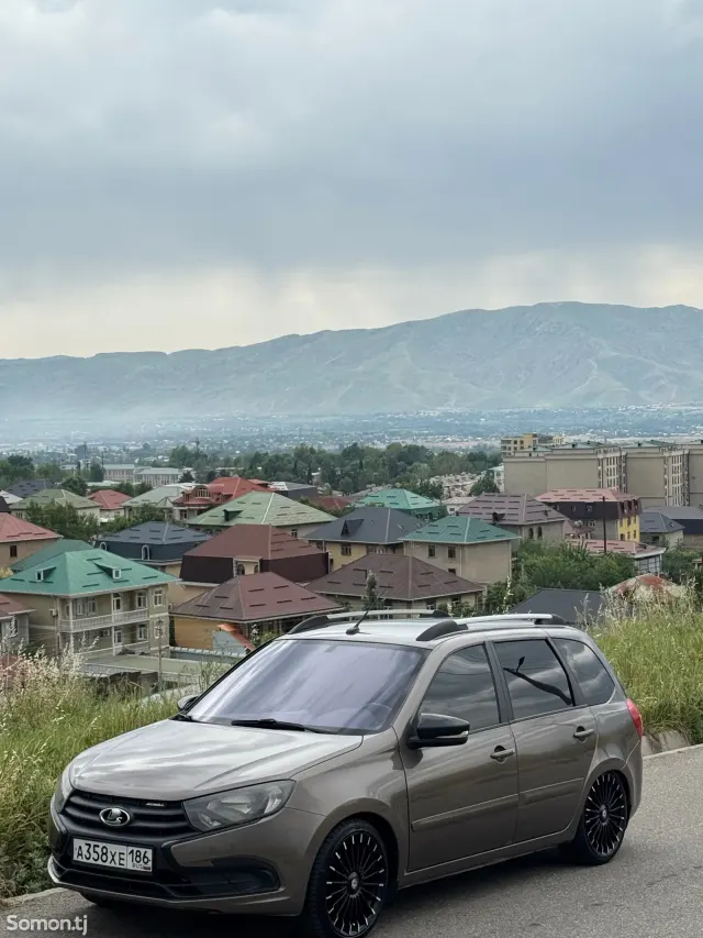Lada (ВАЗ) Granta 2019 · 1.6 AT
