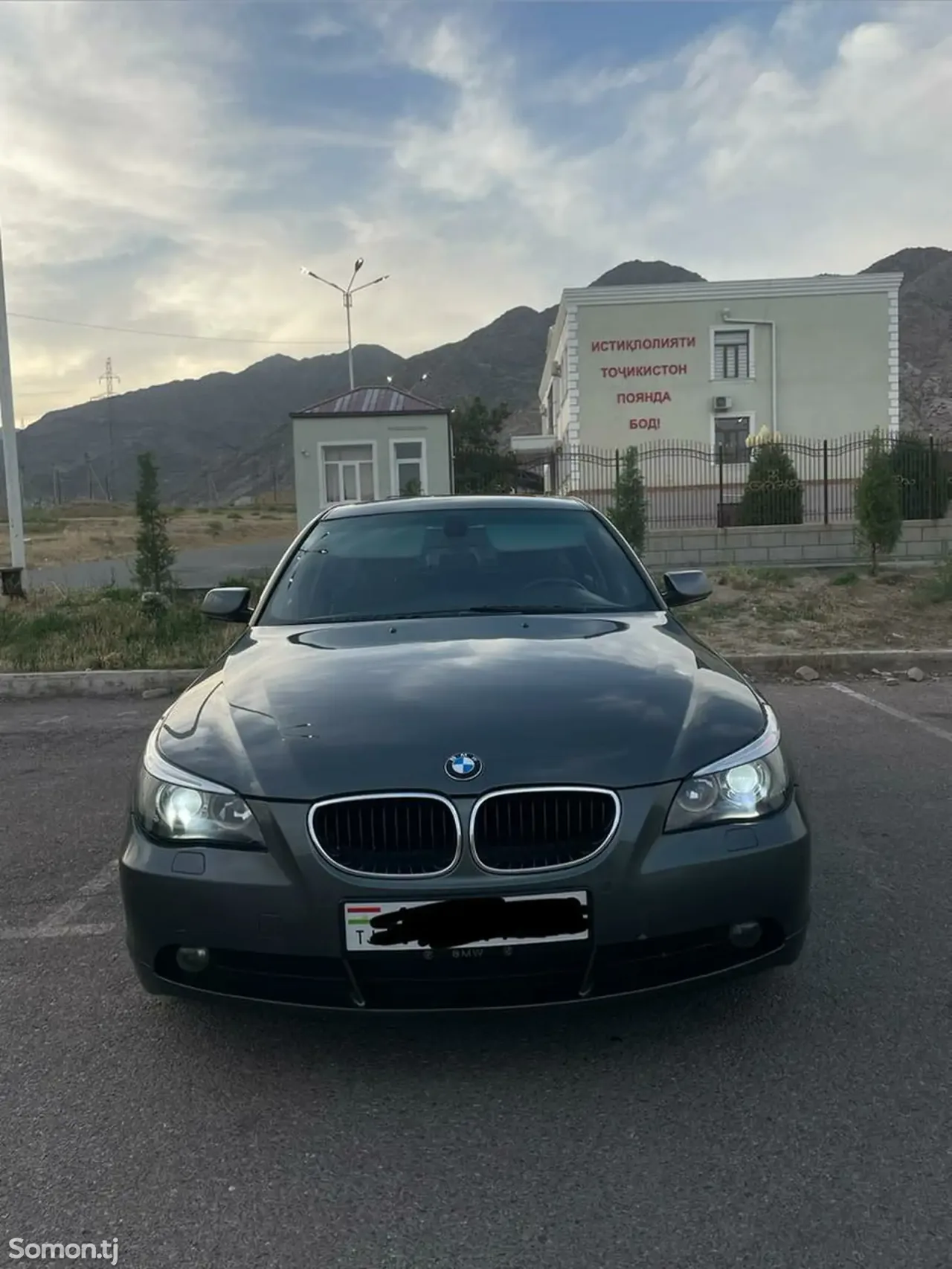 BMW 5 series 2006 · 2.0 AT