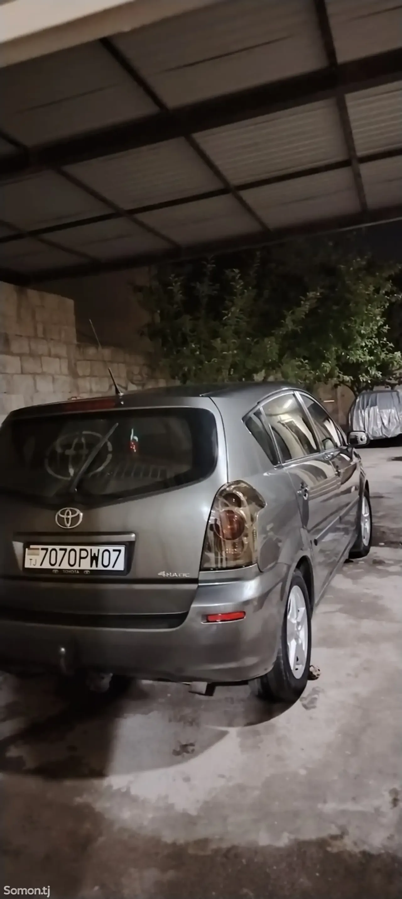 Toyota Corolla Verso 2007 · 2.2 MT