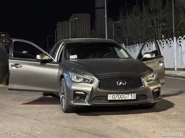 Infiniti Q series 2015 · 2.2 AT