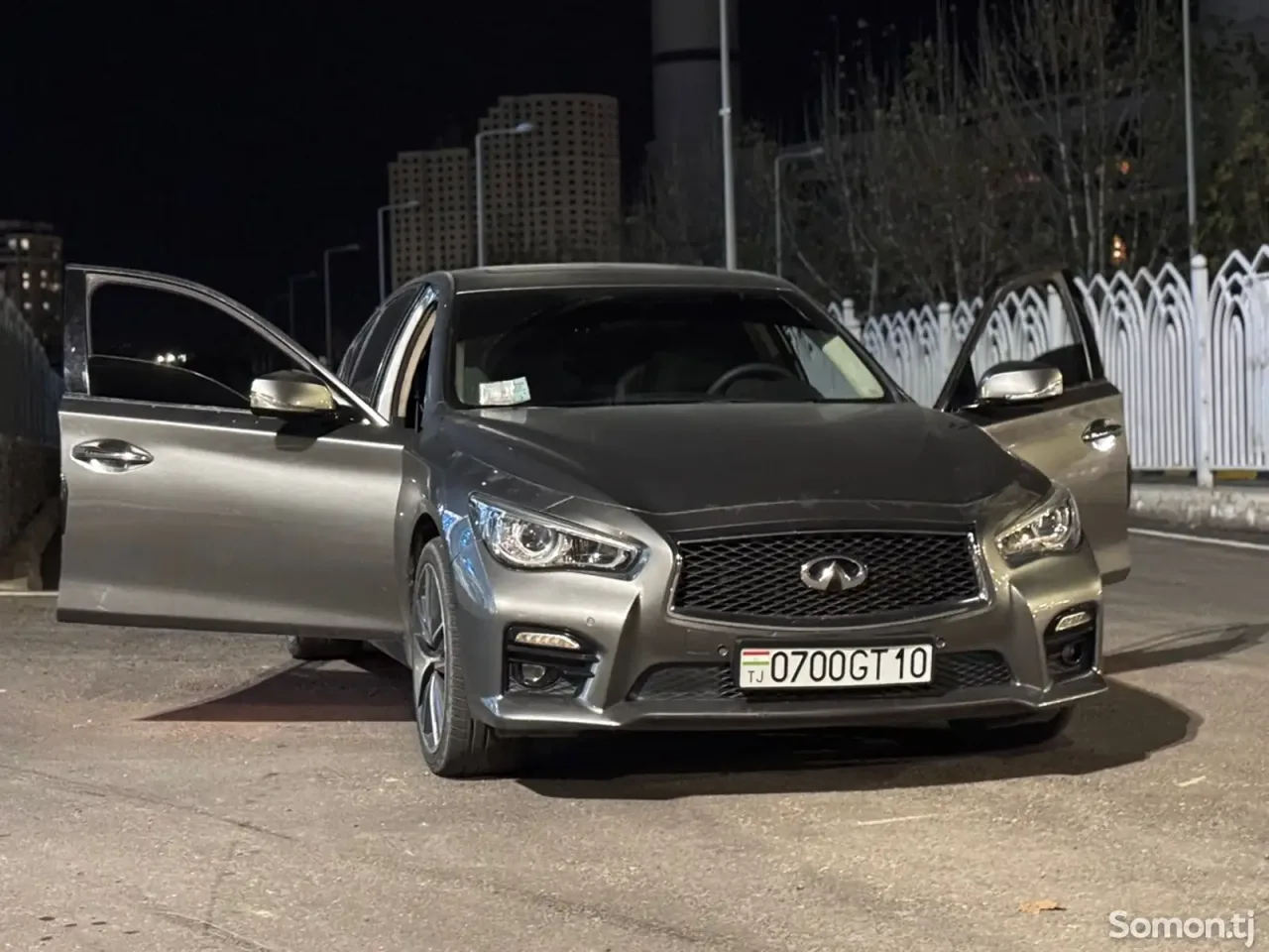 Infiniti Q series 2015 · 2.2 AT
