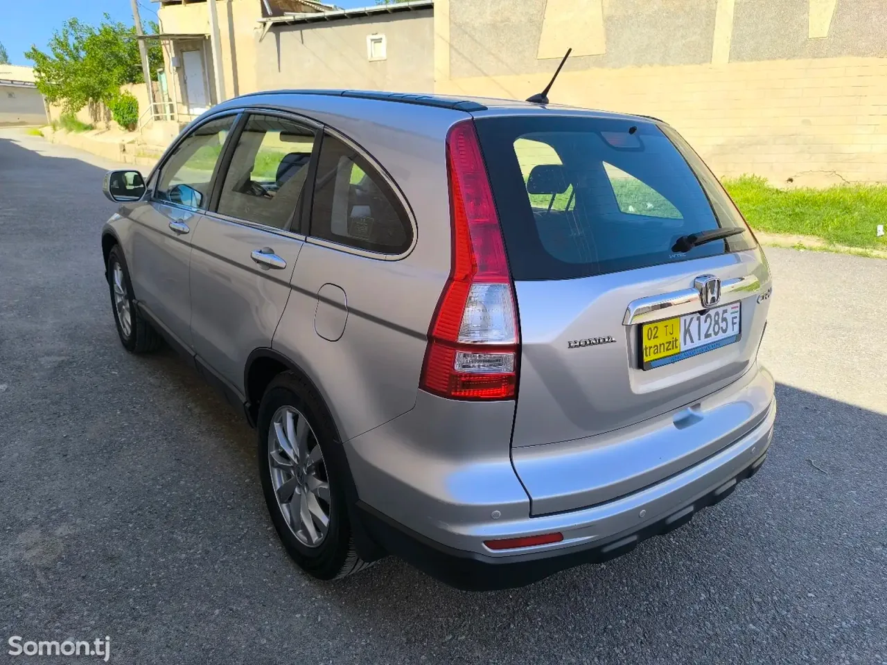 Honda CR-V 2011 · 2.4 AT