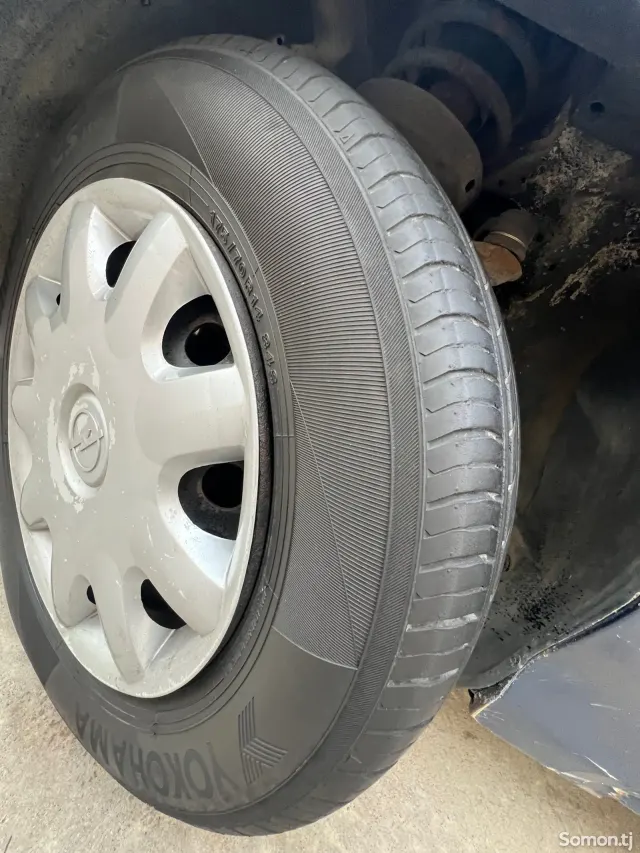 Opel Astra F 1995 · 1.6 MT
