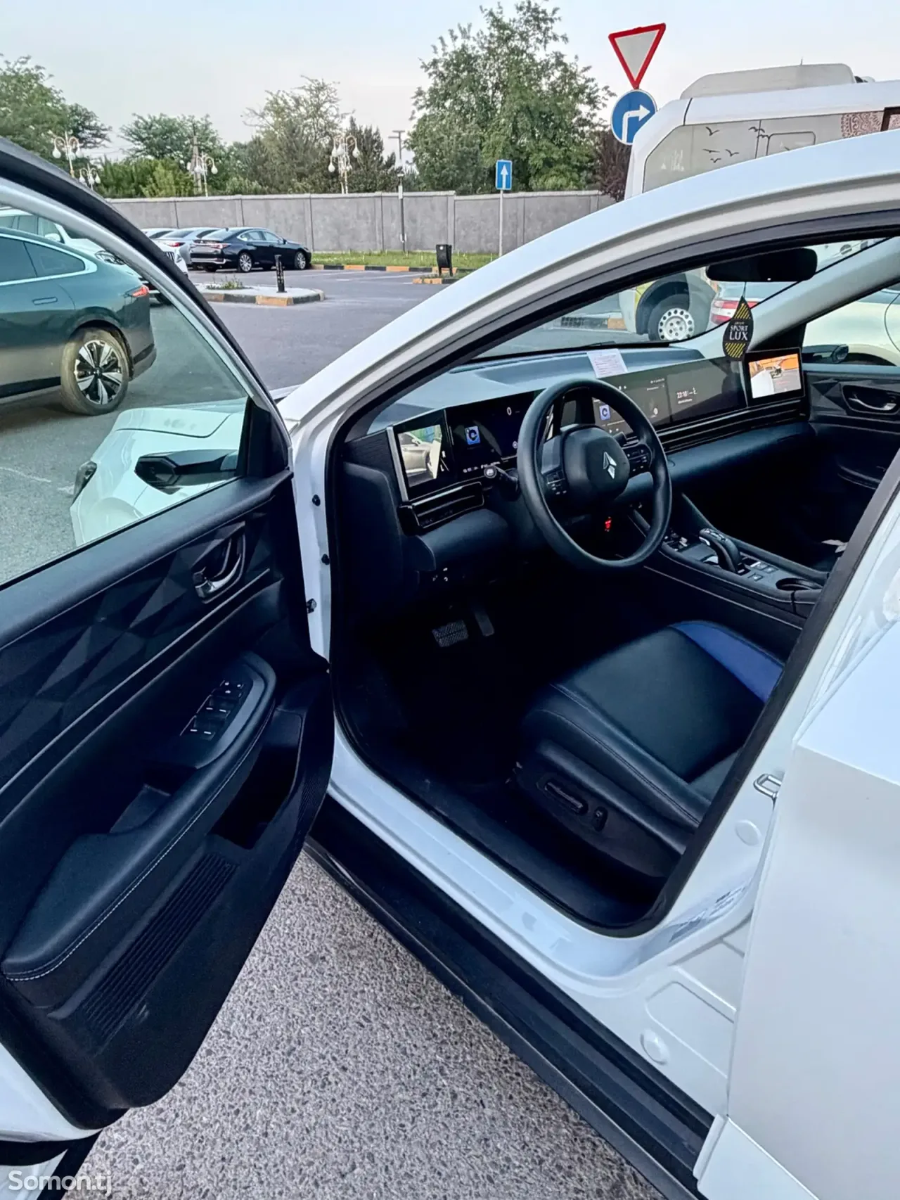 Dongfeng L7 2024 · AT