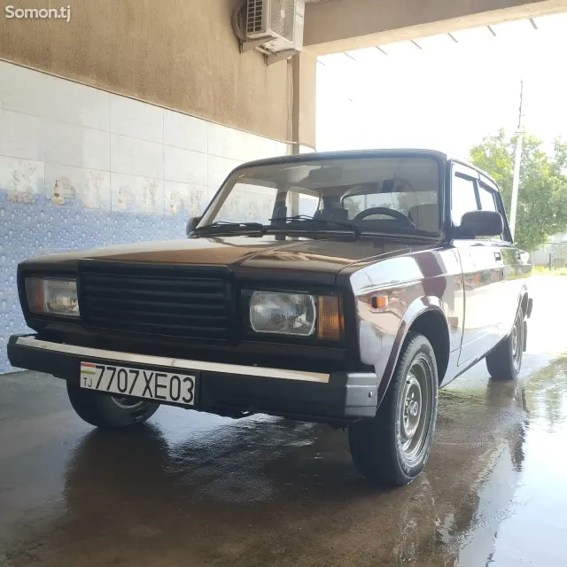 Lada (ВАЗ) 2107 2008 · 1.7 MT
