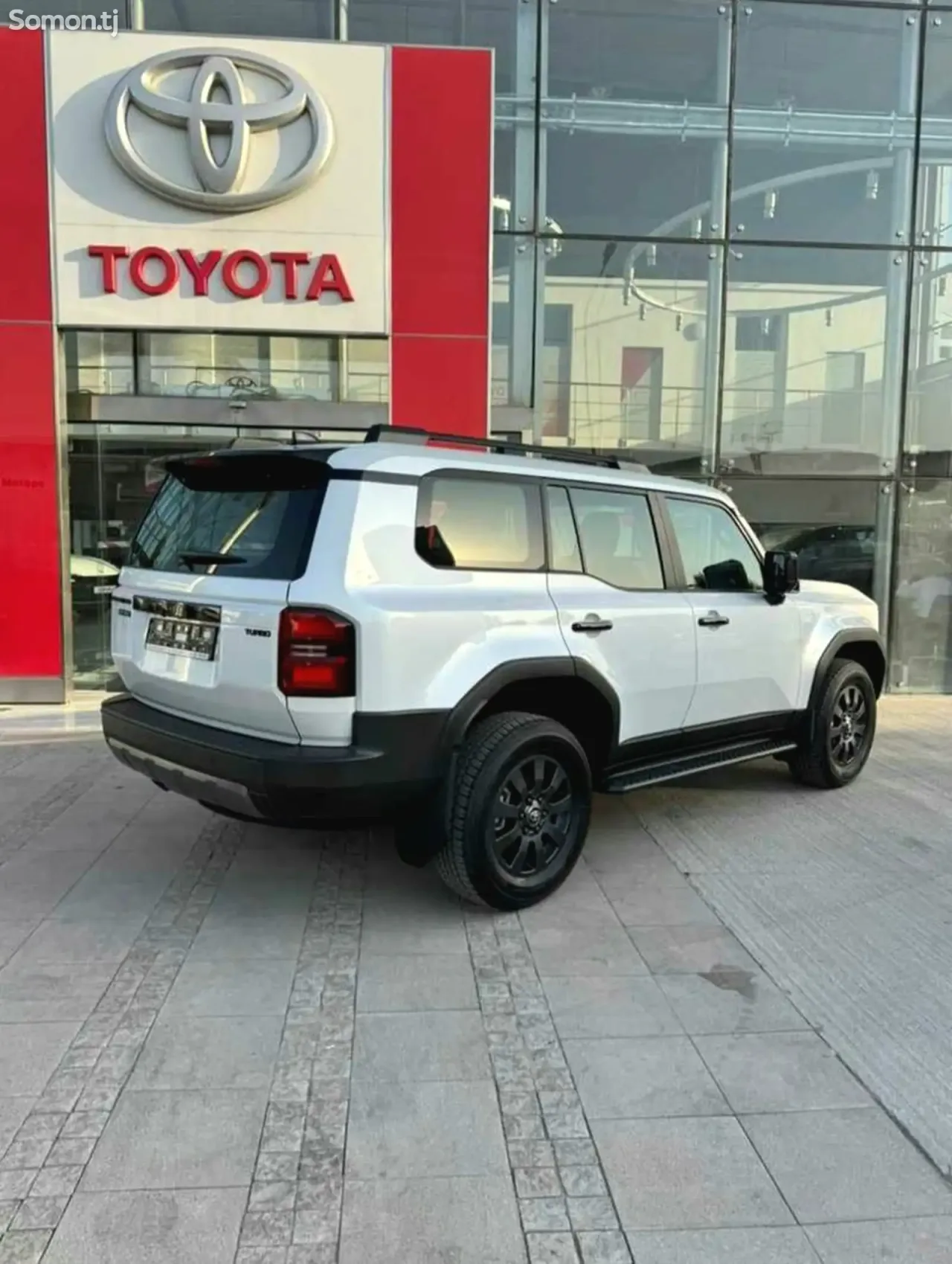 Toyota Land Cruiser Prado 2026 · 2.4 AT
