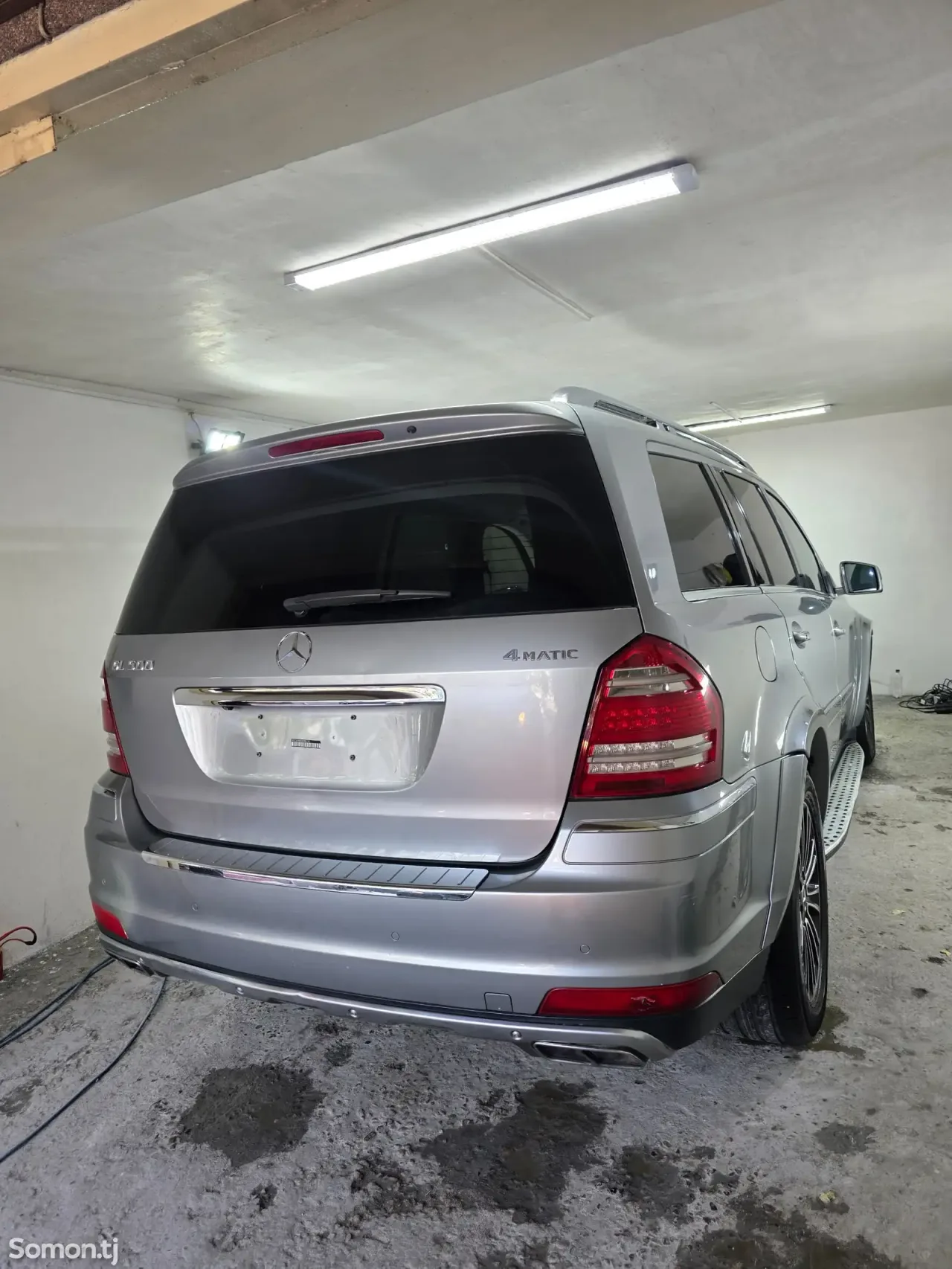 Mercedes-Benz GL class 2011 · 5.0 AT