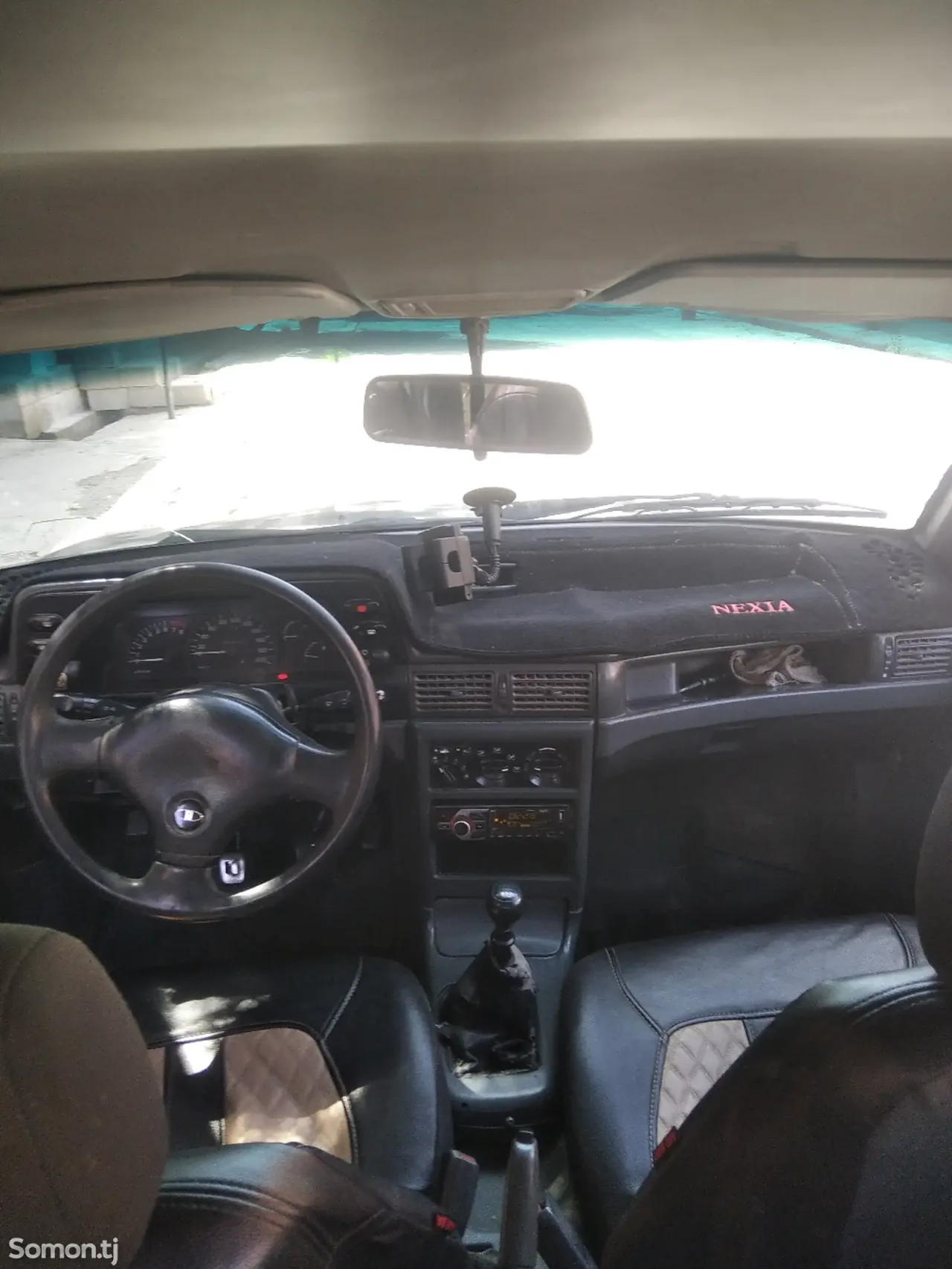 Daewoo Nexia 1995 · 1.6 MT