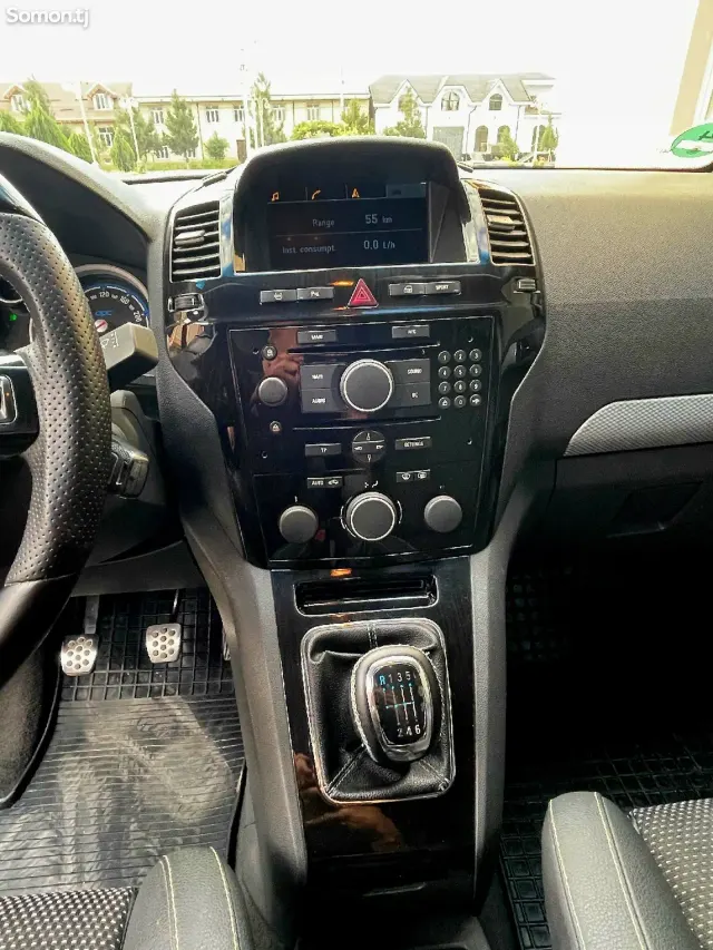 Opel Zafira 2007 · 2.0 MT