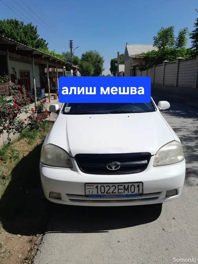 Chevrolet Lacetti 2006 · 1.6 MT